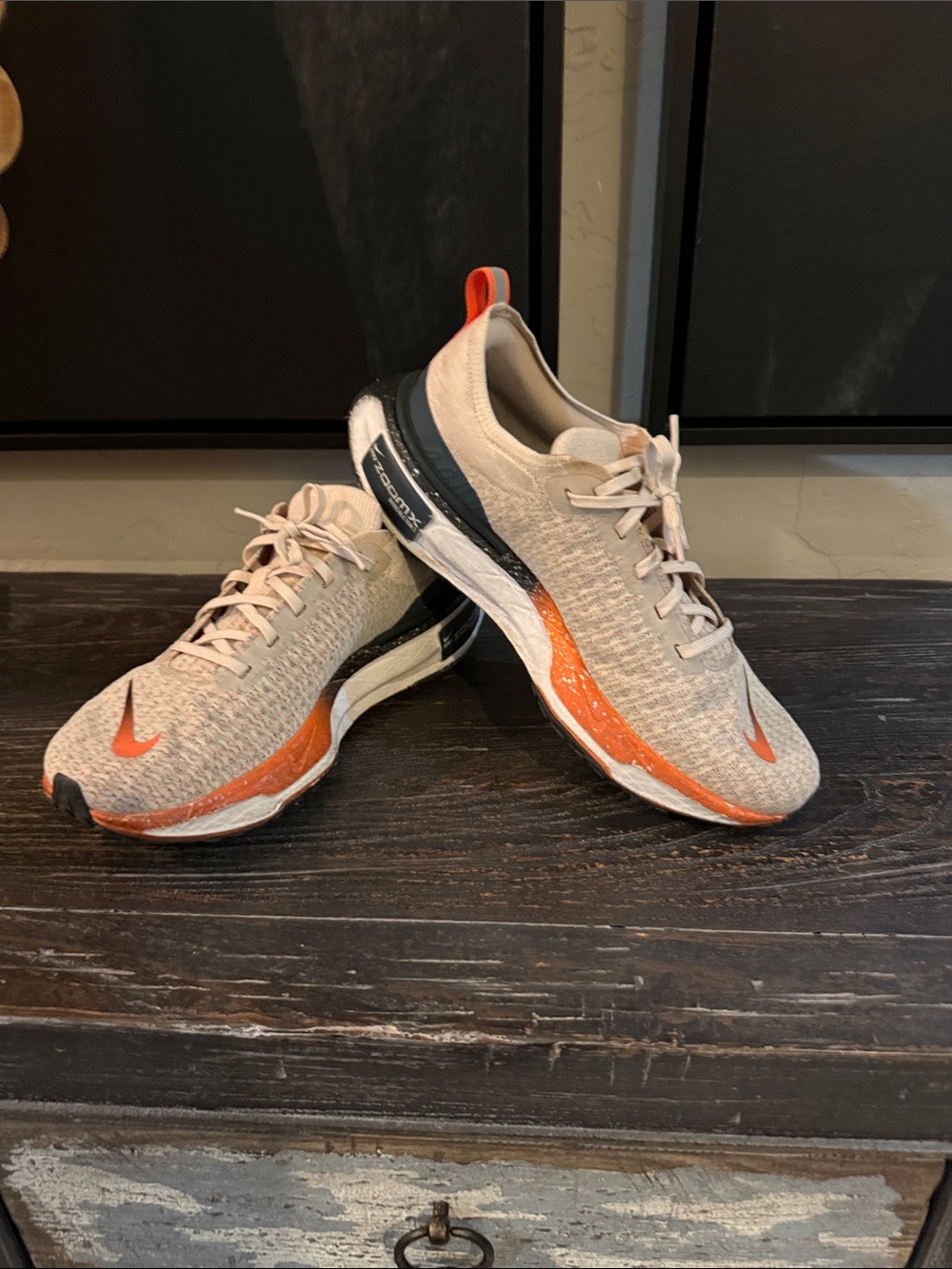 Nike Men’s Athletic Shoes in Beige and Orange